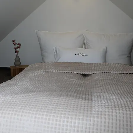 Traumwohnung Ueber Den Daechern Von Fuer 4 Personen Im Zentrum Apartmán